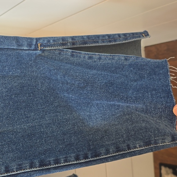 Risen Jeans With Slit Hem - Picture 4 of 7